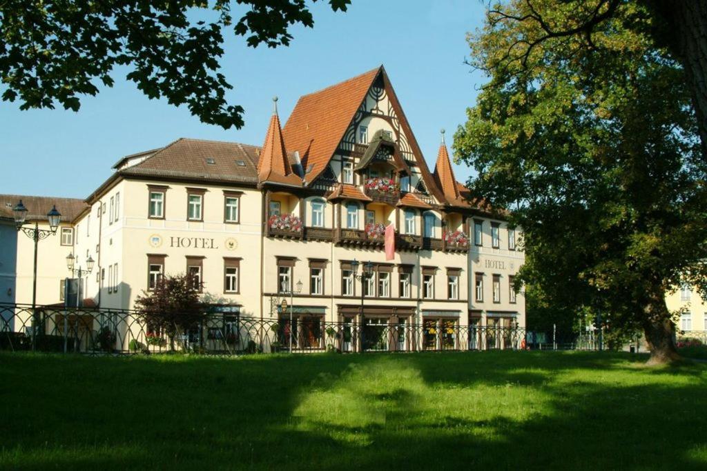 Hotel Saechsischer Hof Meiningen Ngoại thất bức ảnh